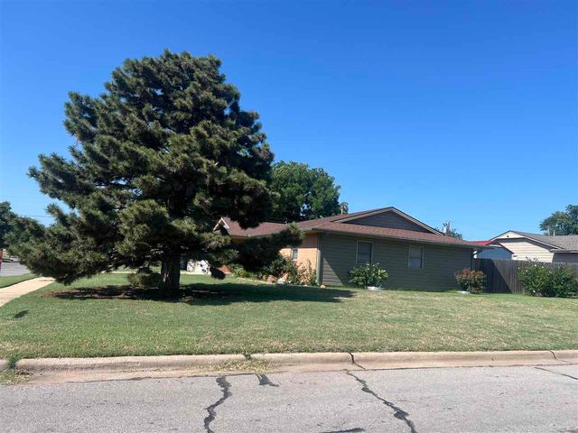 3301 NE Pioneer Blvd, Lawton, OK 73507