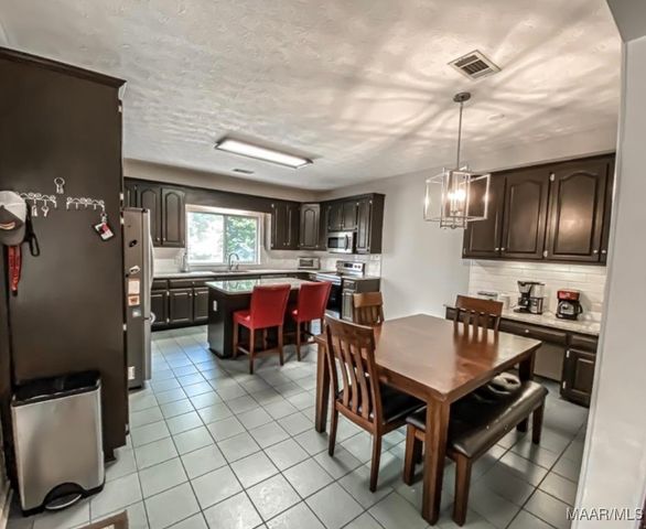 1525 EMERALD MOUNTAIN Parkway, Wetumpka, AL 36093