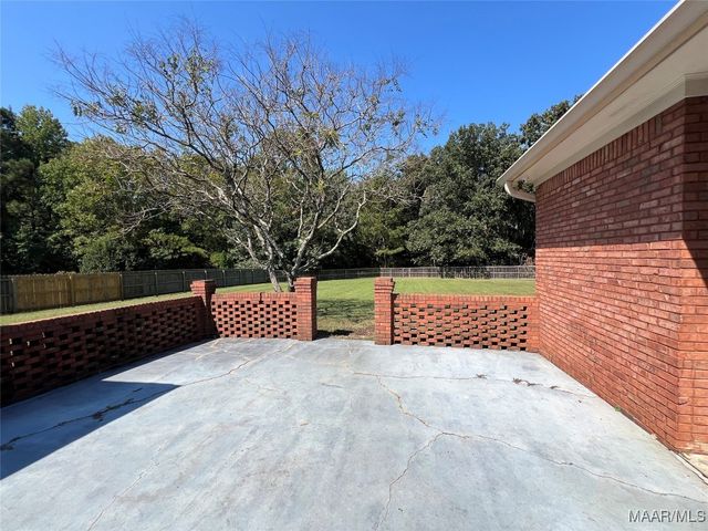 1525 EMERALD MOUNTAIN Parkway, Wetumpka, AL 36093