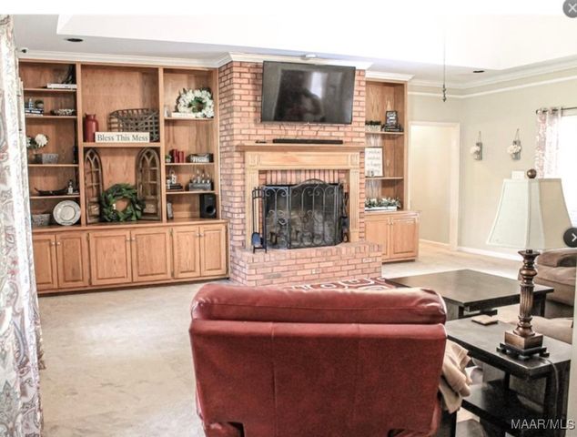 1525 EMERALD MOUNTAIN Parkway, Wetumpka, AL 36093