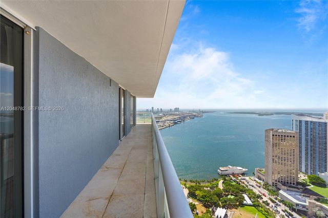 50 Biscayne Blvd 5210, Miami, FL 33132