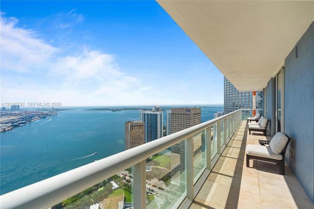 50 Biscayne Blvd 5210, Miami, FL 33132