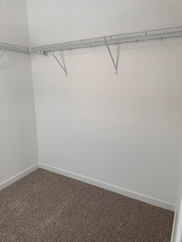 2270 Barbera Drive, Oswego, IL 60543