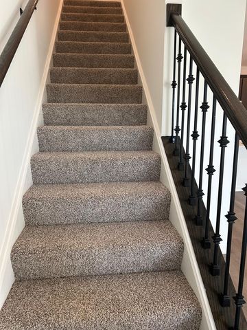 2270 Barbera Drive, Oswego, IL 60543