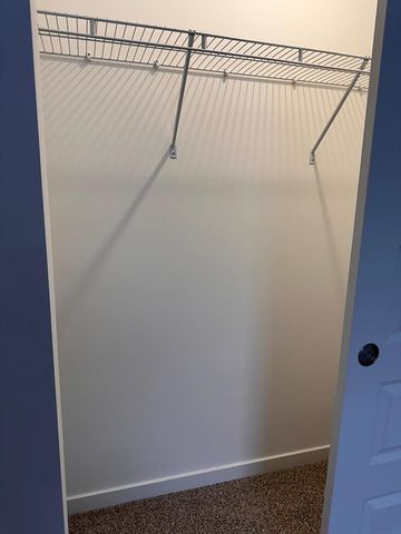 2270 Barbera Drive, Oswego, IL 60543