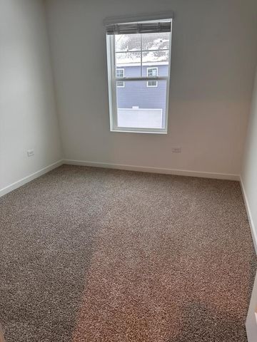 2270 Barbera Drive, Oswego, IL 60543