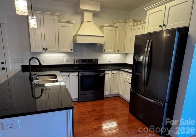 426 Shadow Wood Drive, Leicester, NC 28748