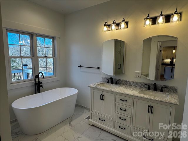 426 Shadow Wood Drive, Leicester, NC 28748