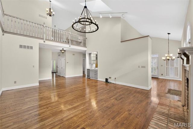 1747 Baxter Forest Valley Court, Chesterfield, MO 63005