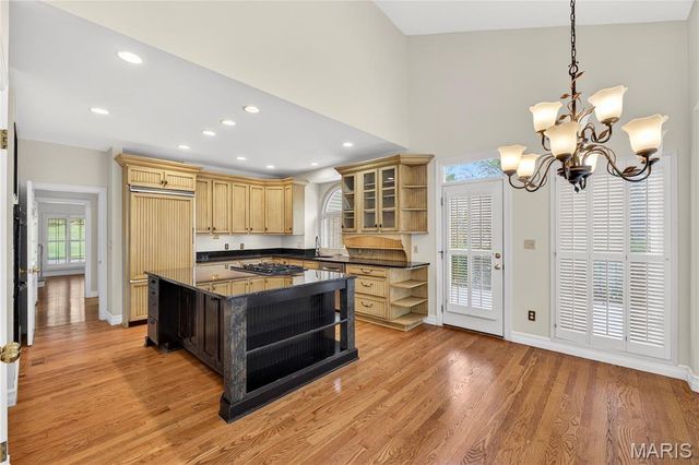 1747 Baxter Forest Valley Court, Chesterfield, MO 63005