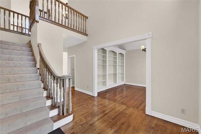 1747 Baxter Forest Valley Court, Chesterfield, MO 63005