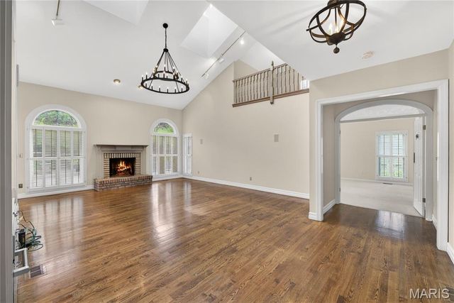 1747 Baxter Forest Valley Court, Chesterfield, MO 63005