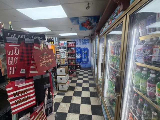 3391 orchard lake Road, Keego Harbor, MI 48320