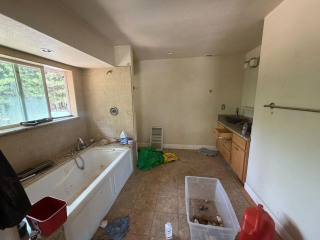 13971 Ryans Ranch Rd, Grass Valley, CA 95945