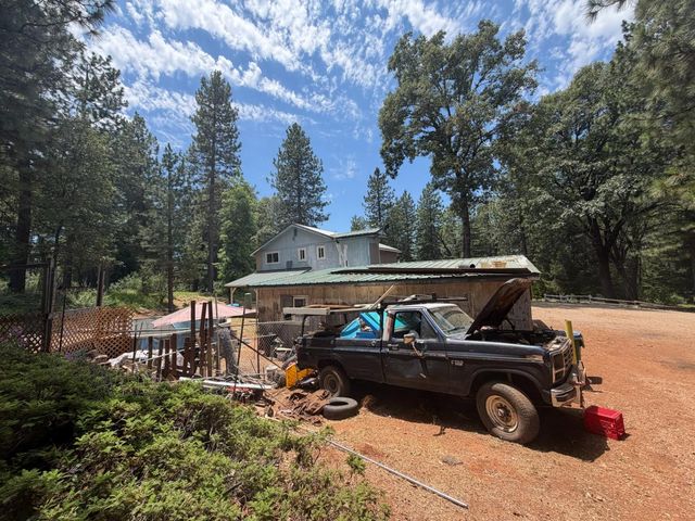 13971 Ryans Ranch Rd, Grass Valley, CA 95945