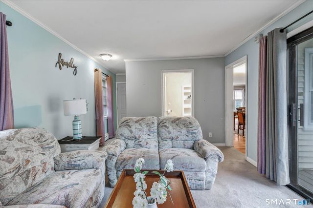 7 Thorburn Avenue, Trumbull, CT 06611