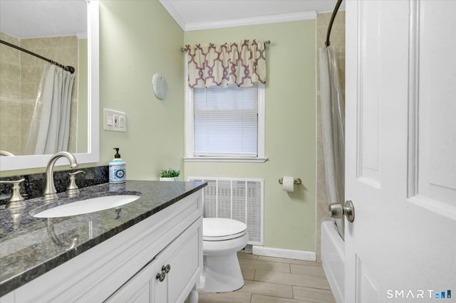 7 Thorburn Avenue, Trumbull, CT 06611