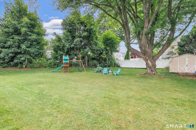 7 Thorburn Avenue, Trumbull, CT 06611