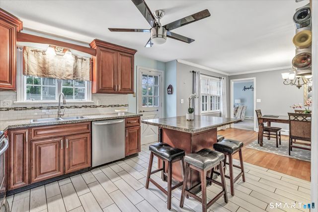 7 Thorburn Avenue, Trumbull, CT 06611