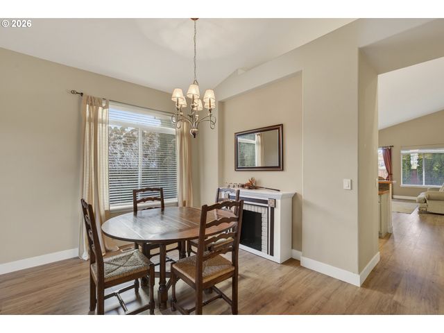 17805 Se 12TH Dr, Vancouver, WA 98683