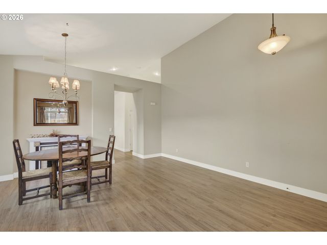 17805 Se 12TH Dr, Vancouver, WA 98683