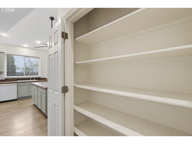 17805 Se 12TH Dr, Vancouver, WA 98683