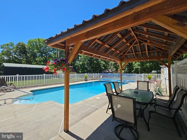 1001 CARMEL RD, Millville, NJ 08332