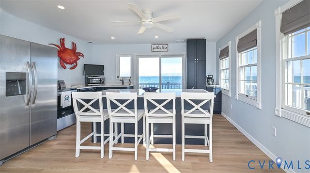 402 Riverside Dr, Deltaville, VA 23043