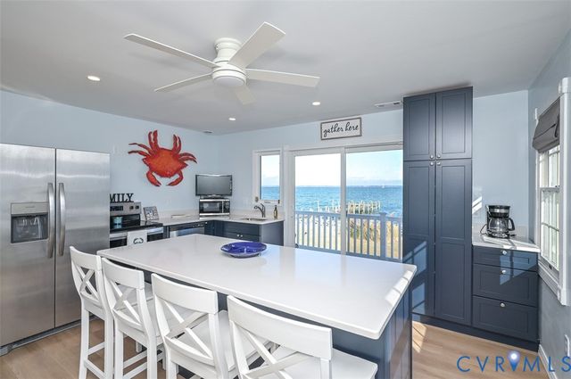 402 Riverside Dr, Deltaville, VA 23043