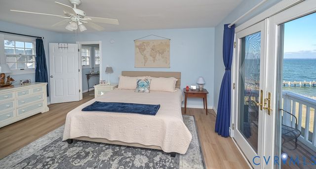 402 Riverside Dr, Deltaville, VA 23043