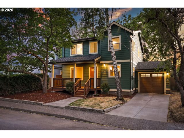 9125 N GENEVA Ave, Portland, OR 97203