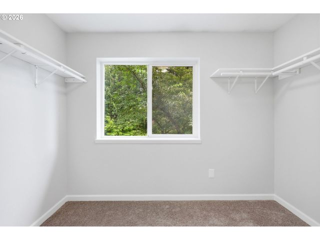 9125 N GENEVA Ave, Portland, OR 97203