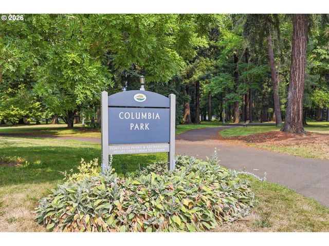 9125 N GENEVA Ave, Portland, OR 97203