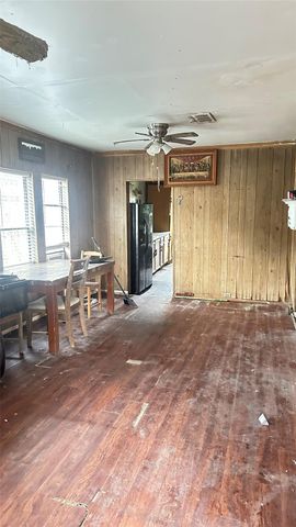 7909 Narcissus Street, Houston, TX 77012