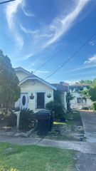 7909 Narcissus Street, Houston, TX 77012