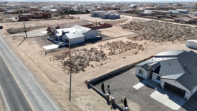 600-604 Northern Boulevard NE, Rio Rancho, NM 87124