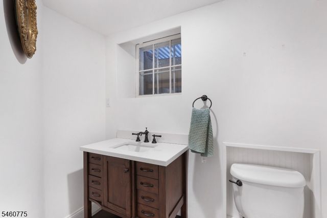 15 Lake Rd, Morristown Town, NJ 07960