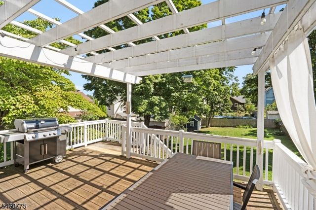 15 Lake Rd, Morristown Town, NJ 07960