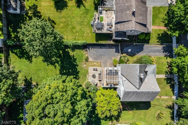 15 Lake Rd, Morristown Town, NJ 07960