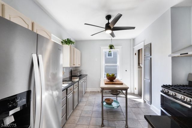 15 Lake Rd, Morristown Town, NJ 07960