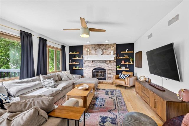 1416 Kings Lynn Road, Stoughton, WI 53589