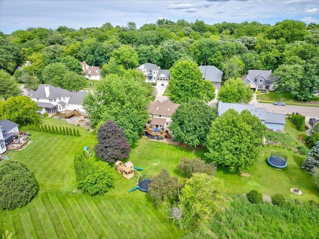 1416 Kings Lynn Road, Stoughton, WI 53589