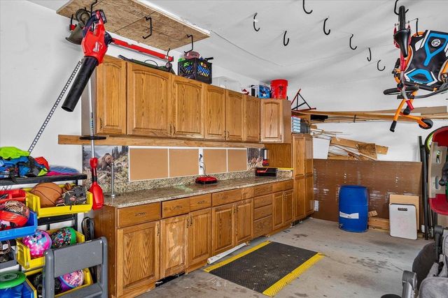 1416 Kings Lynn Road, Stoughton, WI 53589