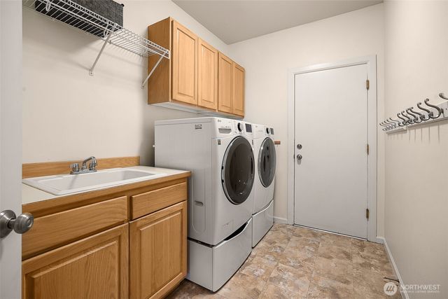 7416 245th Way NE, Redmond, WA 98053