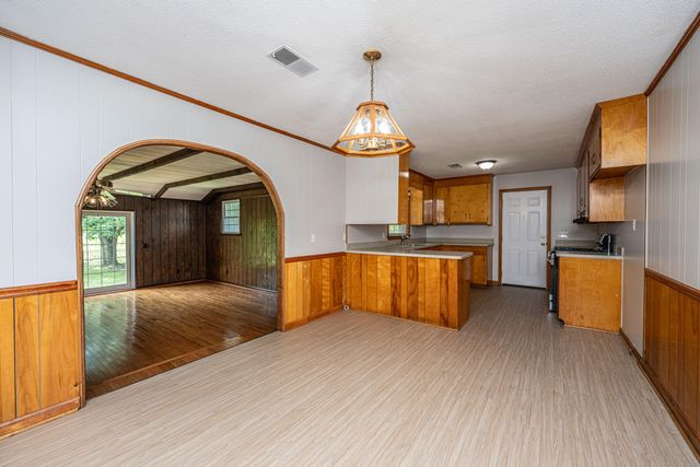 5823 Lakeview Drive, Hanahan, SC 29410