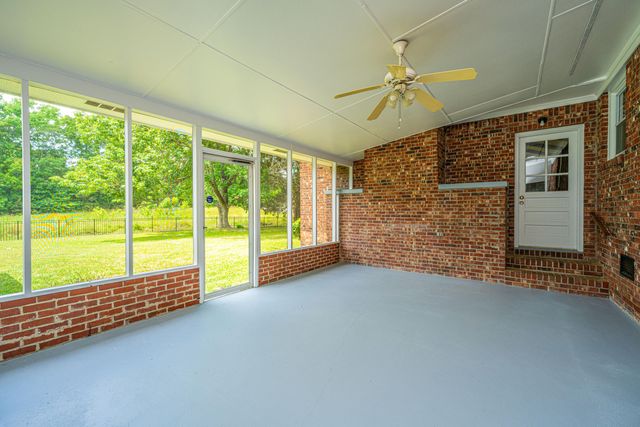 5823 Lakeview Drive, Hanahan, SC 29410