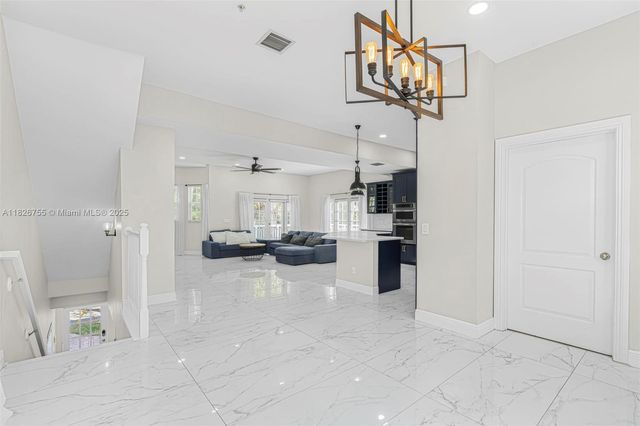 1111 Waverly Rd 1111, Fort Lauderdale, FL 33312