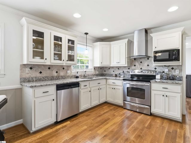 111 Merri Lane, Easley, SC 29642