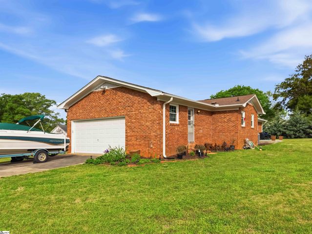 111 Merri Lane, Easley, SC 29642