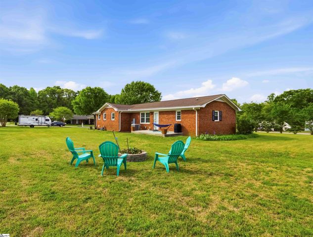 111 Merri Lane, Easley, SC 29642